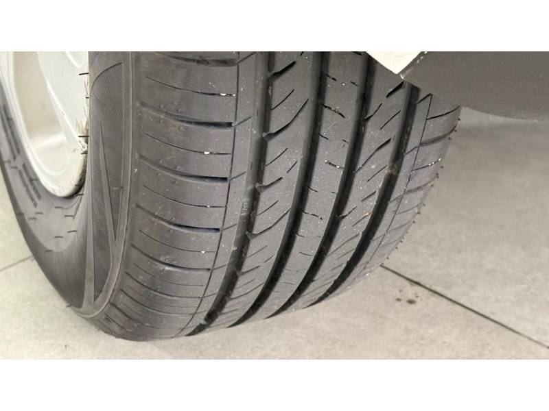 CHEVROLET - ONIX - 2019/2019 - Branca - R$ 60.900,00