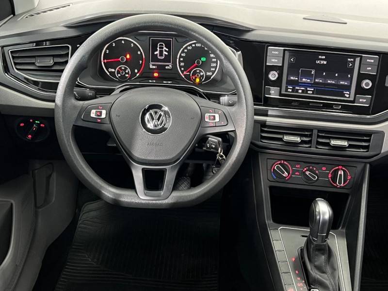 VOLKSWAGEN - POLO - 2018/2018 - Branca - R$ 75.900,00