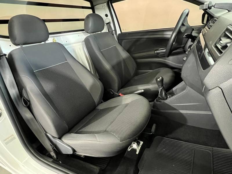 VOLKSWAGEN - SAVEIRO - 2018/2019 - Branca - R$ 60.900,00