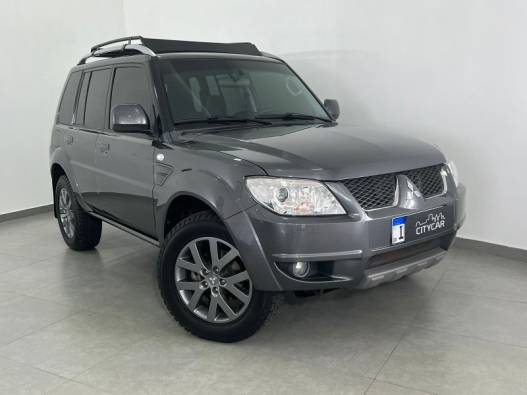 MITSUBISHI - PAJERO TR4 - 2012/2013 - Cinza - R$ 66.900,00