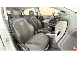 CHEVROLET - ONIX - 2019/2019 - Branca - R$ 60.900,00