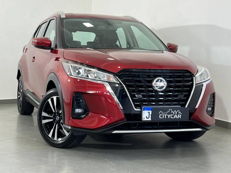 NISSAN - KICKS - 2021/2022 - Vermelha - R$ 103.900,00