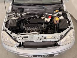 CHEVROLET - CORSA - 2011/2012 - Prata - R$ 35.900,00