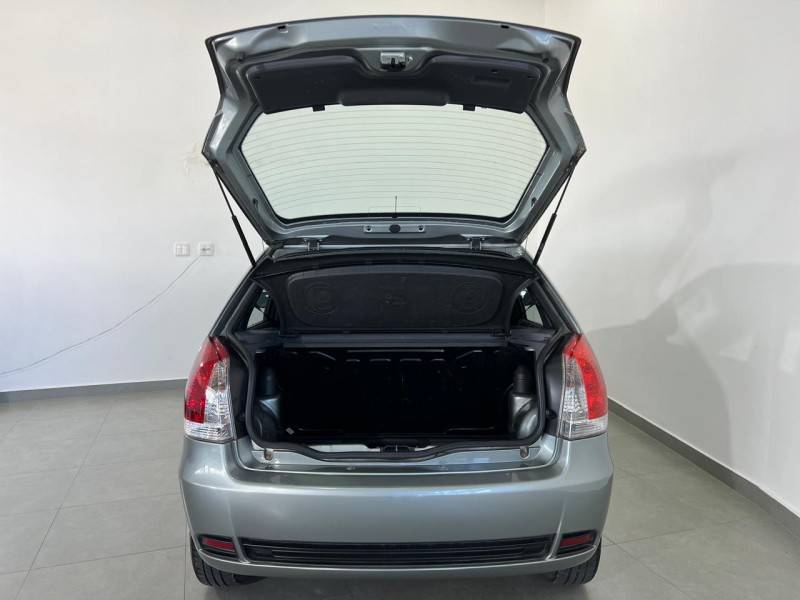 FIAT - PALIO - 2006/2007 - Cinza - R$ 28.900,00