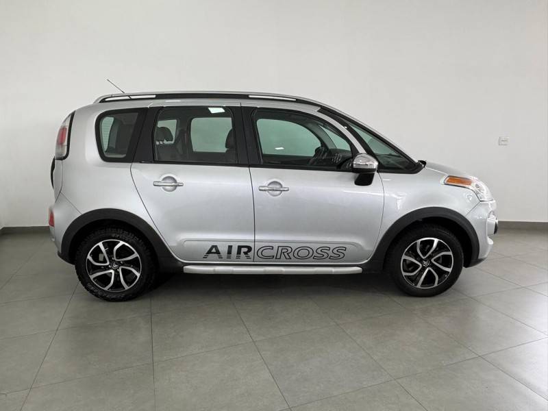 CITROËN - AIRCROSS - 2011/2012 - Prata - R$ 34.900,00