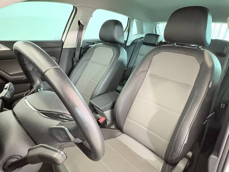 VOLKSWAGEN - POLO - 2018/2019 - Branca - R$ 83.900,00