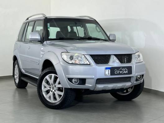 MITSUBISHI - PAJERO TR4 - 2011/2011 - Prata - R$ 63.900,00
