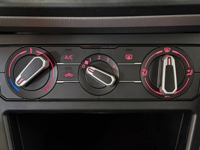 VOLKSWAGEN - VIRTUS - 2018/2019 - Cinza - R$ 73.900,00