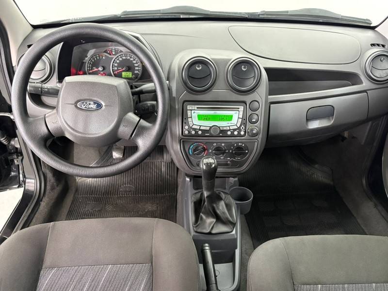 FORD - KA - 2009/2009 - Preta - R$ 25.900,00