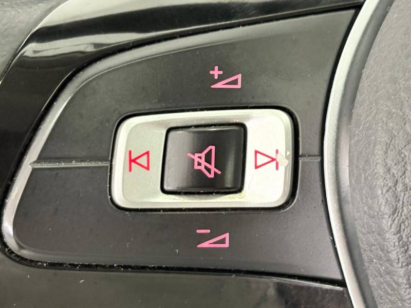 VOLKSWAGEN - VIRTUS - 2018/2018 - Preta - R$ 64.900,00