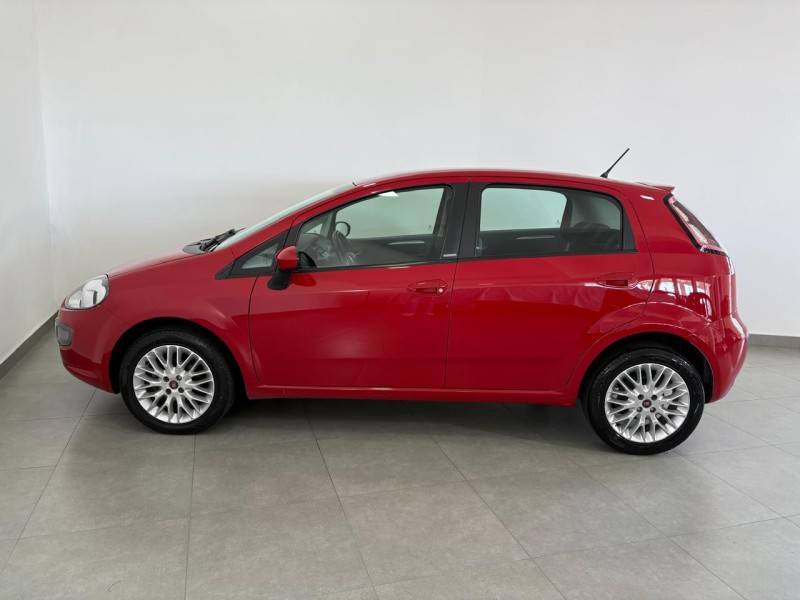 FIAT - PUNTO - 2013/2013 - Vermelha - R$ 39.900,00