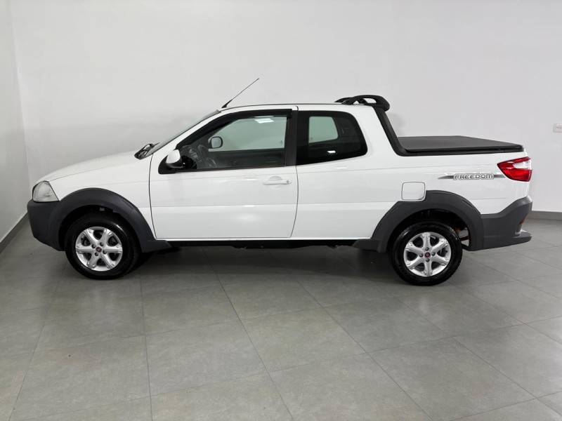 FIAT - STRADA - 2018/2019 - Branca - R$ 75.900,00