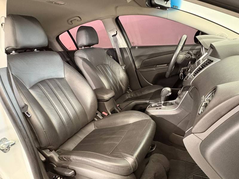 CHEVROLET - CRUZE - 2014/2014 - Branca - R$ 59.900,00