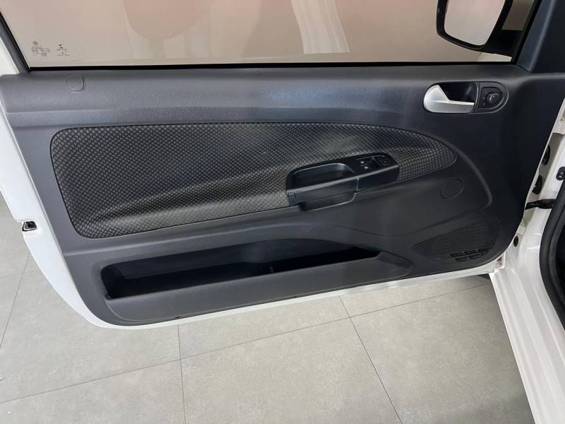 VOLKSWAGEN - SAVEIRO - 2018/2019 - Branca - R$ 60.900,00