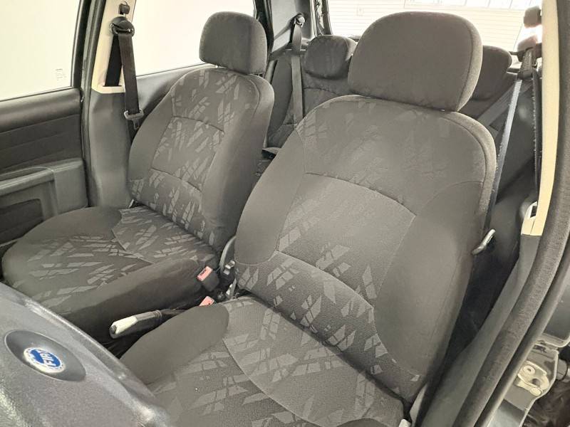 FIAT - PALIO - 2008/2008 - Cinza - R$ 25.900,00