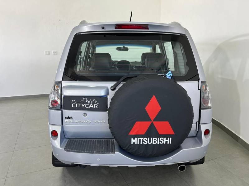 MITSUBISHI - PAJERO TR4 - 2011/2011 - Prata - R$ 63.900,00