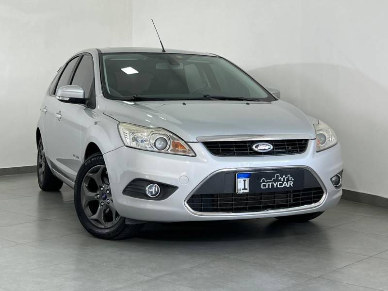 FORD - FOCUS - 2013/2013 - Prata - R$ 54.900,00