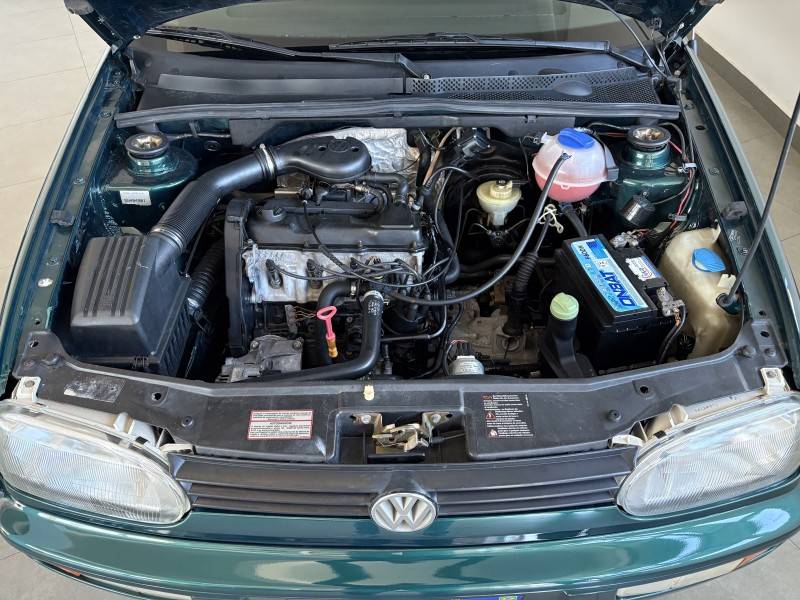 VOLKSWAGEN - GOLF - 1995/1995 - Verde - R$ 29.900,00