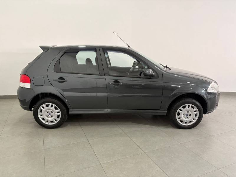 FIAT - PALIO - 2008/2008 - Cinza - R$ 25.900,00
