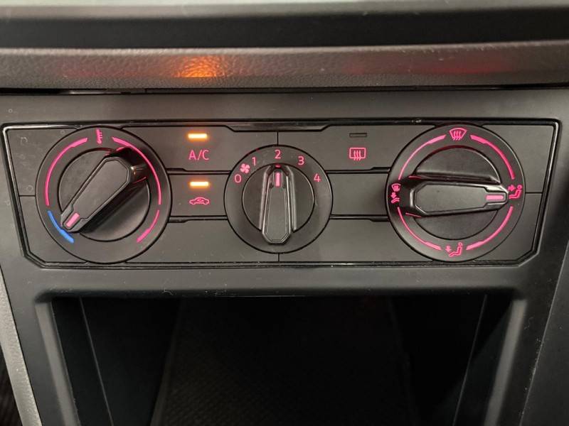 VOLKSWAGEN - VIRTUS - 2018/2018 - Preta - R$ 64.900,00