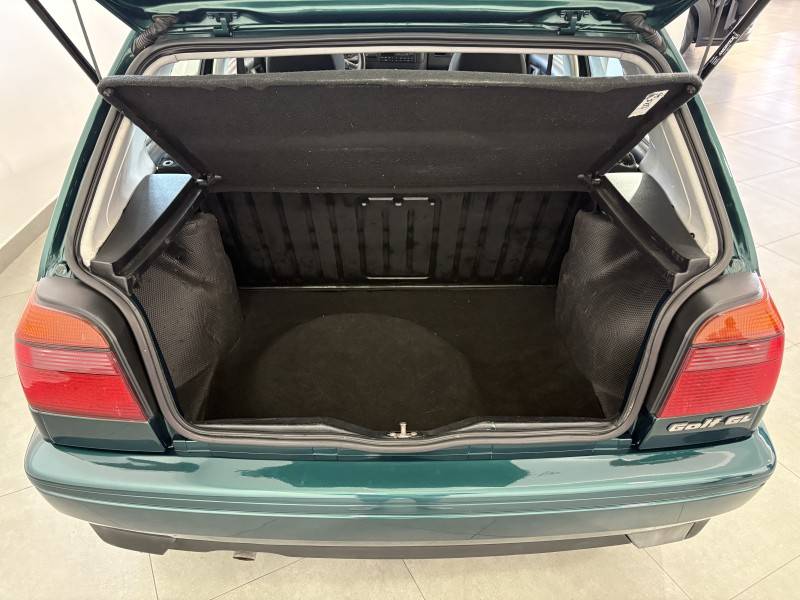 VOLKSWAGEN - GOLF - 1995/1995 - Verde - R$ 29.900,00