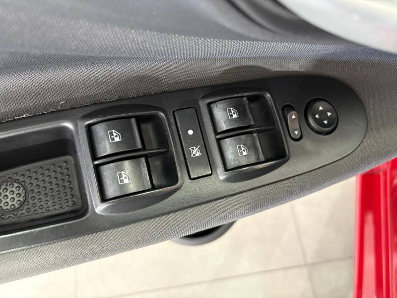 FIAT - PUNTO - 2013/2013 - Vermelha - R$ 39.900,00