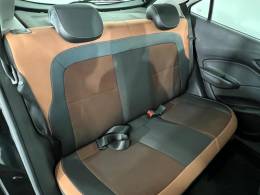 CHEVROLET - ONIX - 2016/2017 - Preta - R$ 67.900,00