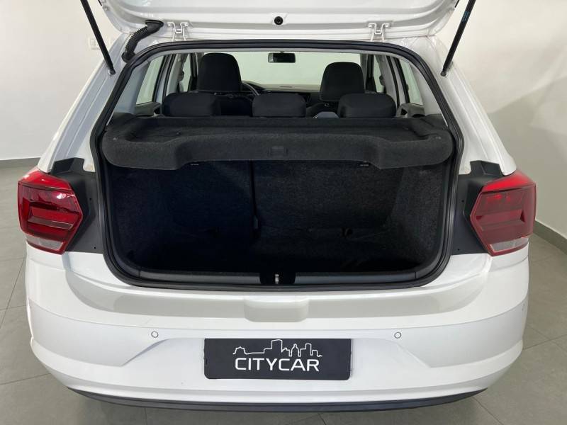 VOLKSWAGEN - POLO - 2018/2018 - Branca - R$ 74.900,00