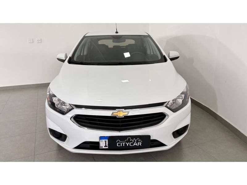 CHEVROLET - ONIX - 2019/2019 - Branca - R$ 60.900,00