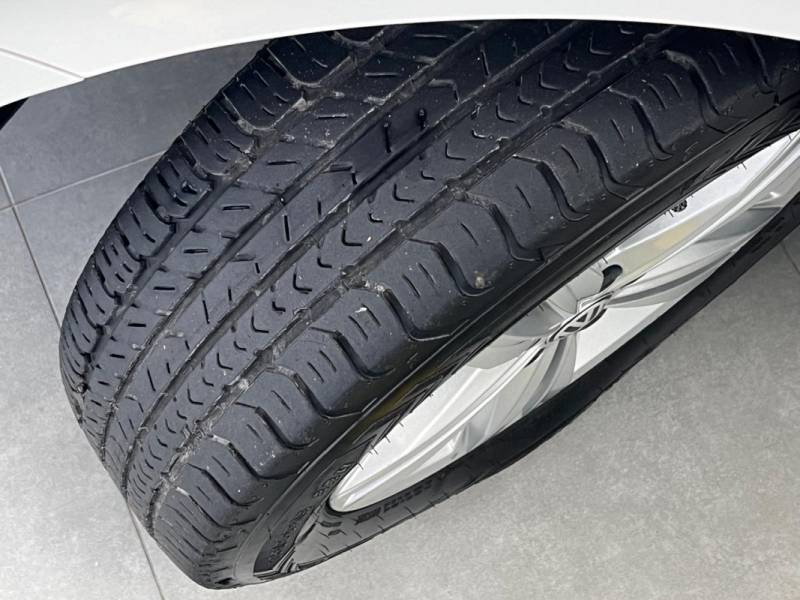 VOLKSWAGEN - POLO - 2018/2018 - Branca - R$ 74.900,00