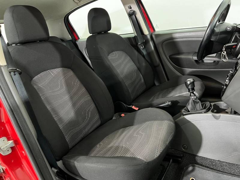 FIAT - PUNTO - 2012/2012 - Vermelha - R$ 37.900,00
