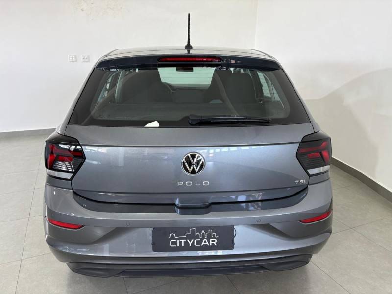 VOLKSWAGEN - POLO - 2023/2023 - Cinza - R$ 79.900,00