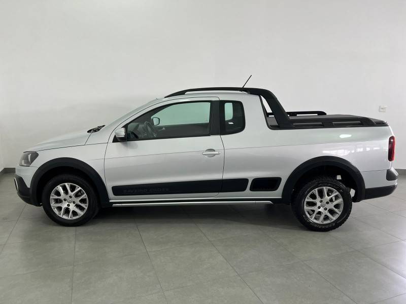 VOLKSWAGEN - SAVEIRO - 2013/2014 - Prata - R$ 65.900,00