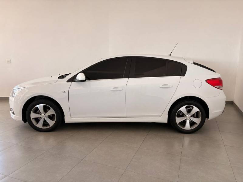 CHEVROLET - CRUZE - 2014/2014 - Branca - R$ 59.900,00