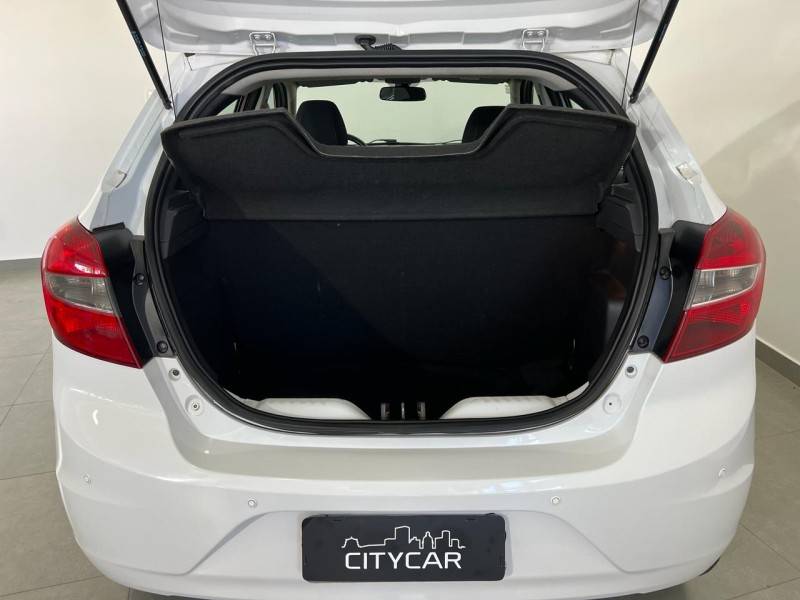 FORD - KA - 2014/2015 - Branca - R$ 43.900,00