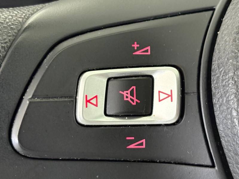 VOLKSWAGEN - POLO - 2023/2023 - Cinza - R$ 79.900,00