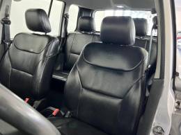 MITSUBISHI - PAJERO TR4 - 2011/2011 - Prata - R$ 63.900,00