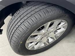 VOLKSWAGEN - SAVEIRO - 2013/2014 - Prata - R$ 65.900,00