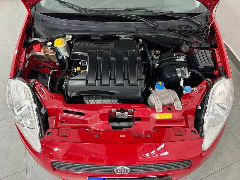 FIAT - PUNTO - 2012/2012 - Vermelha - R$ 37.900,00