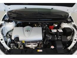 TOYOTA - YARIS - 2021/2022 - Branca - R$ 91.900,00