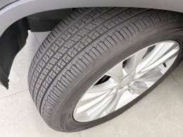 CHEVROLET - TRACKER - 2017/2018 - Cinza - R$ 90.900,00