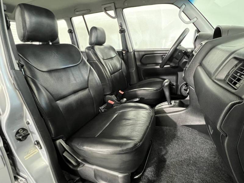 MITSUBISHI - PAJERO TR4 - 2011/2011 - Prata - R$ 63.900,00