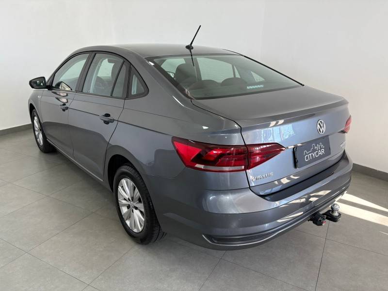 VOLKSWAGEN - VIRTUS - 2018/2019 - Cinza - R$ 73.900,00