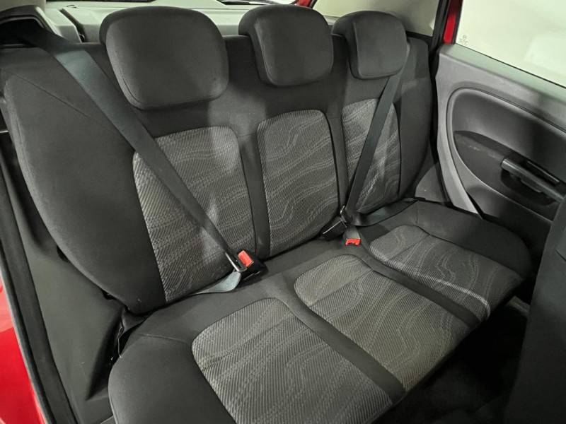 FIAT - PUNTO - 2012/2012 - Vermelha - R$ 37.900,00
