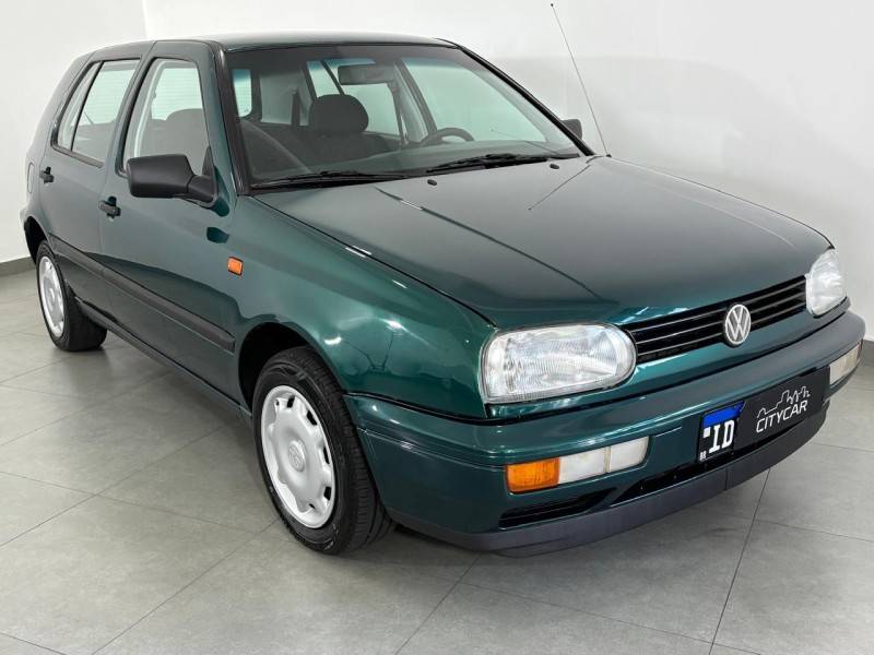 VOLKSWAGEN - GOLF - 1995/1995 - Verde - R$ 29.900,00