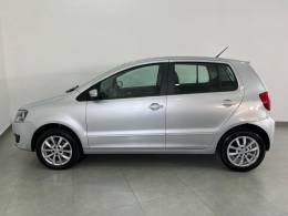 VOLKSWAGEN - FOX - 2014/2014 - Prata - R$ 46.900,00