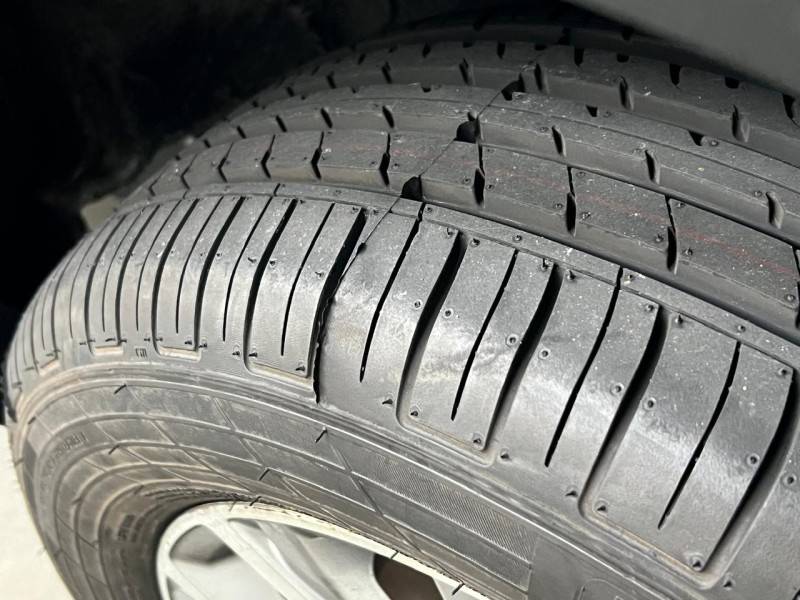 VOLKSWAGEN - SAVEIRO - 2013/2014 - Prata - R$ 65.900,00