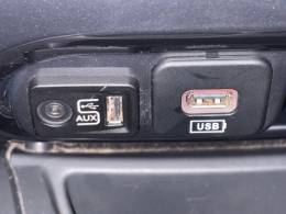 FIAT - STRADA - 2018/2019 - Branca - R$ 75.900,00