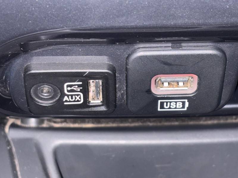 FIAT - STRADA - 2018/2019 - Branca - R$ 75.900,00